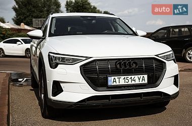 Audi e-tron  2020
