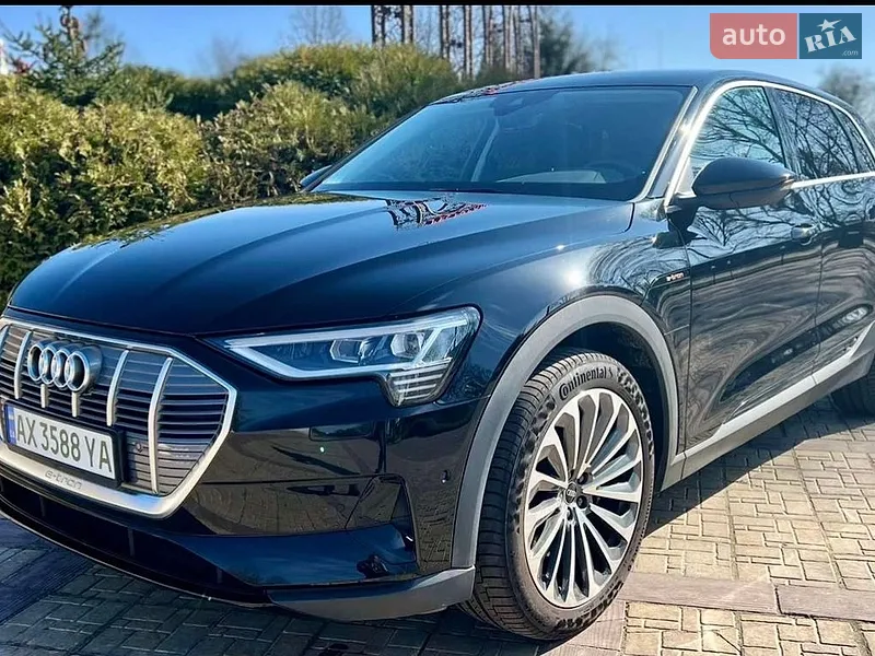 Audi e-tron 2021