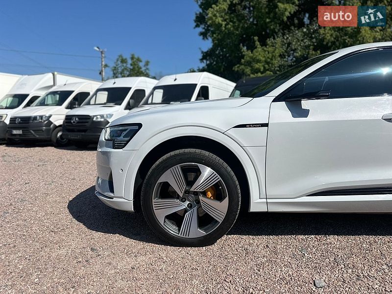 Внедорожник / Кроссовер Audi e-tron 2019 в Ровно