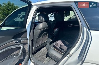 Внедорожник / Кроссовер Audi e-tron 2019 в Ровно