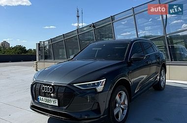 Audi e-tron  2019