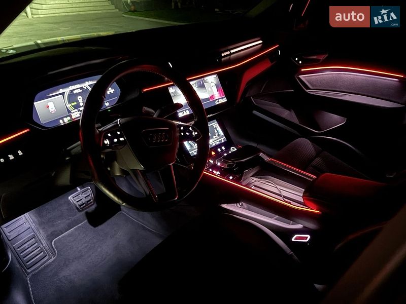 Внедорожник / Кроссовер Audi e-tron 2020 в Кременчуге