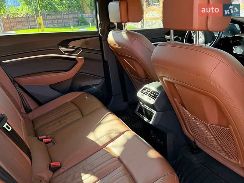 Позашляховик / Кросовер Audi e-tron 2021 в Білій Церкві