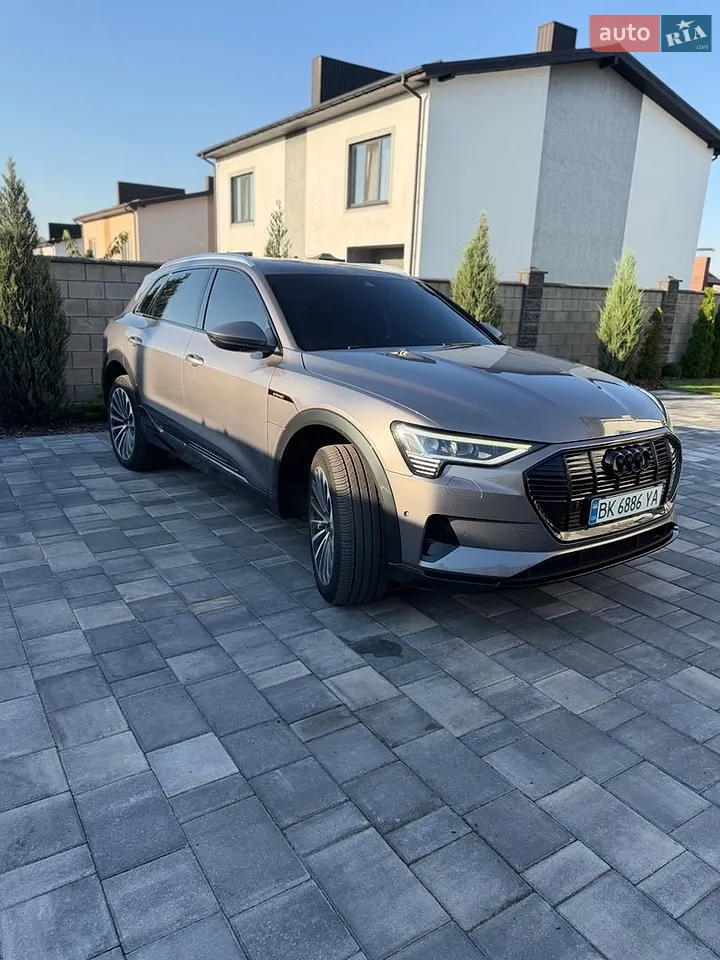 2019 Audi e-tron - мініатюра 5