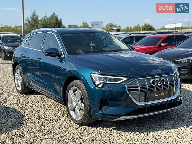 Audi e-tron 2019