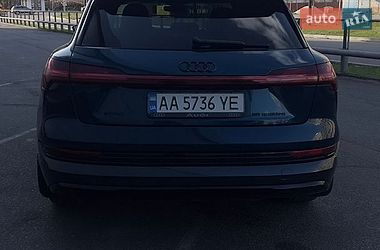 Позашляховик / Кросовер Audi e-tron 2019 в Києві