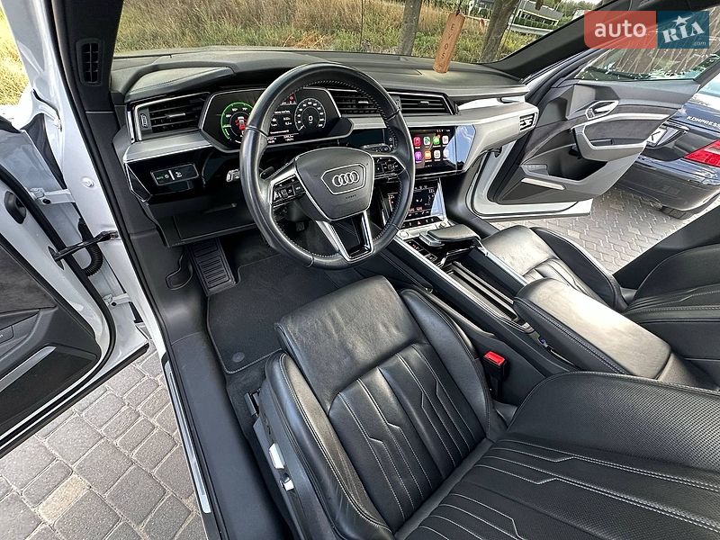 Позашляховик / Кросовер Audi e-tron 2019 в Києві