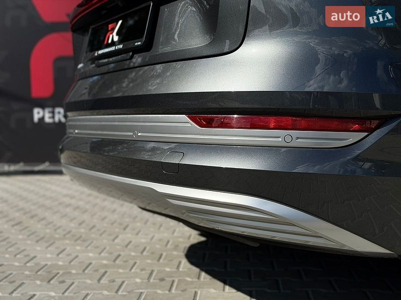 Позашляховик / Кросовер Audi e-tron 2019 в Києві