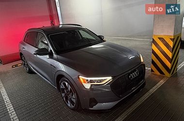 Внедорожник / Кроссовер Audi e-tron 2021 в Киеве