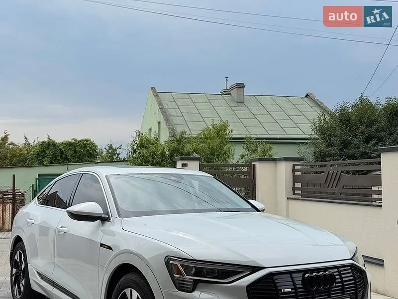 Audi e-tron