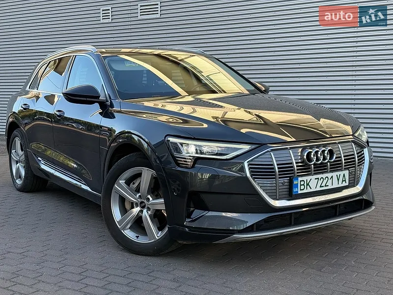 Audi e-tron