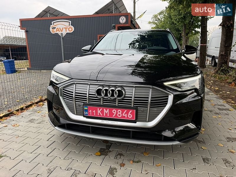 Позашляховик / Кросовер Audi e-tron 2019 в Чернівцях