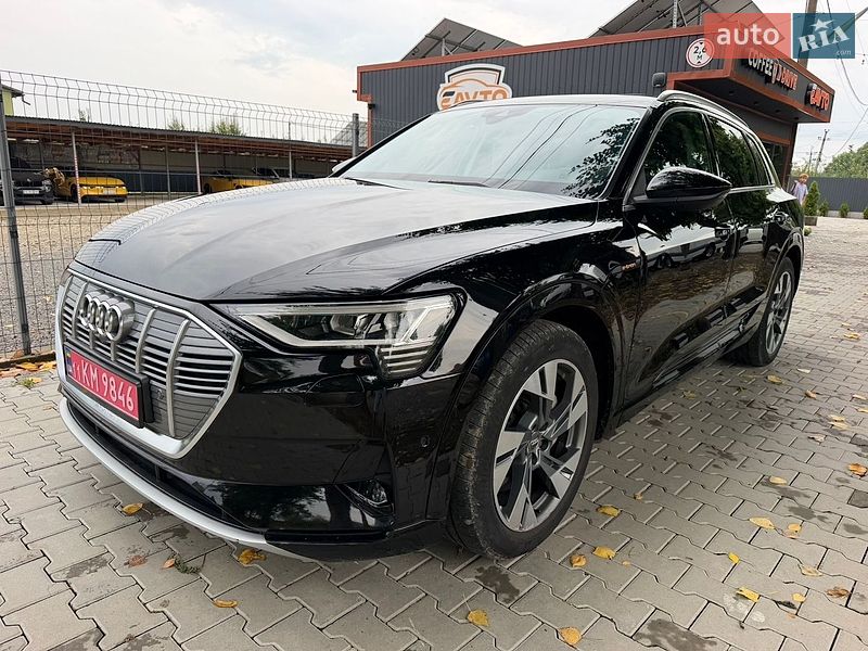 Позашляховик / Кросовер Audi e-tron 2019 в Чернівцях