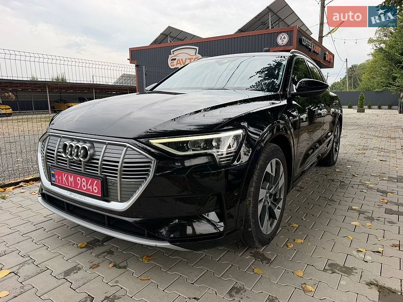 Позашляховик / Кросовер Audi e-tron 2019 в Чернівцях