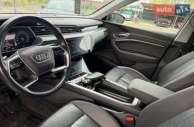 Позашляховик / Кросовер Audi e-tron 2019 в Чернівцях