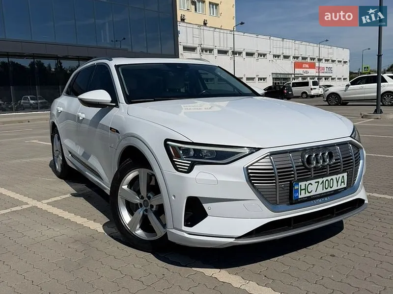 Audi e-tron 2019
