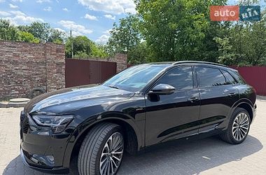 Audi e-tron 2019