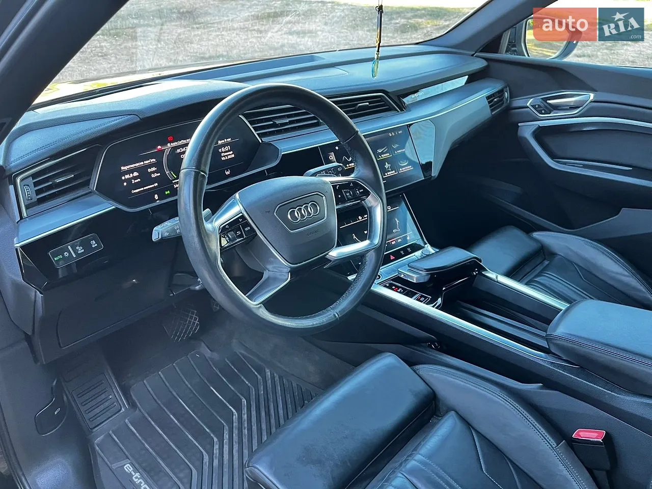 2022 Audi e-tron - мініатюра 4