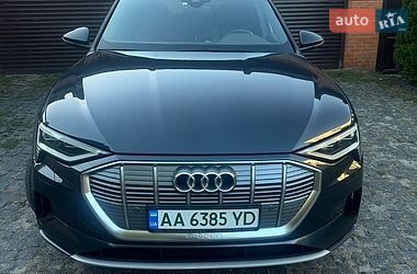 Audi e-tron  2019
