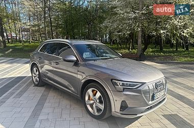 Audi e-tron 2019