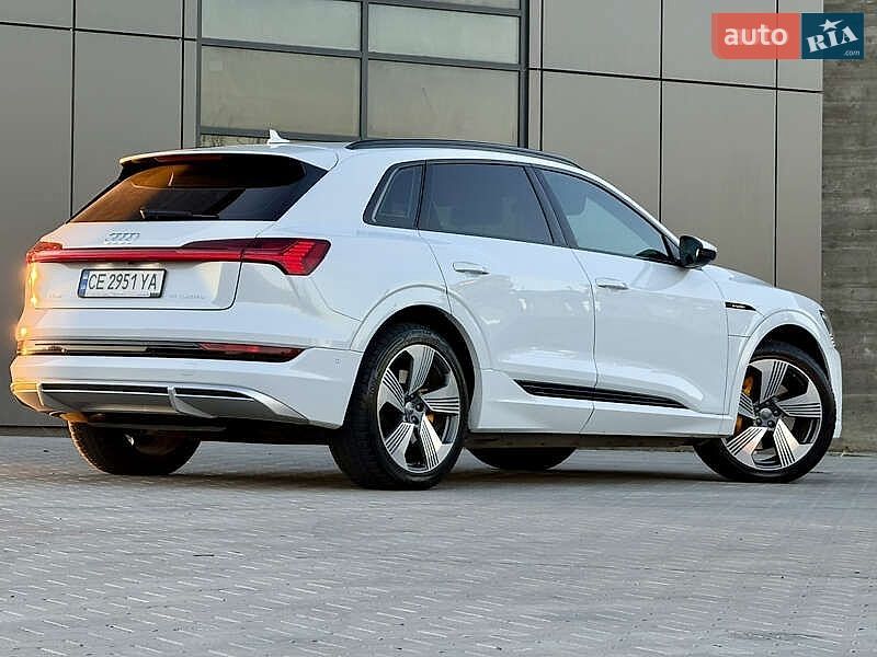 Внедорожник / Кроссовер Audi e-tron 2020 в Киеве фото 11 Внедорожник / Кроссовер Audi e-tron 2020 в Киеве