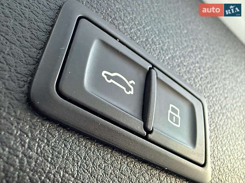 Внедорожник / Кроссовер Audi e-tron 2020 в Киеве фото 16 Внедорожник / Кроссовер Audi e-tron 2020 в Киеве