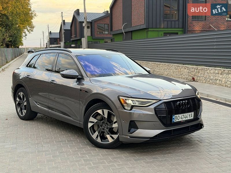 Внедорожник / Кроссовер Audi e-tron 2020 в Тернополе
