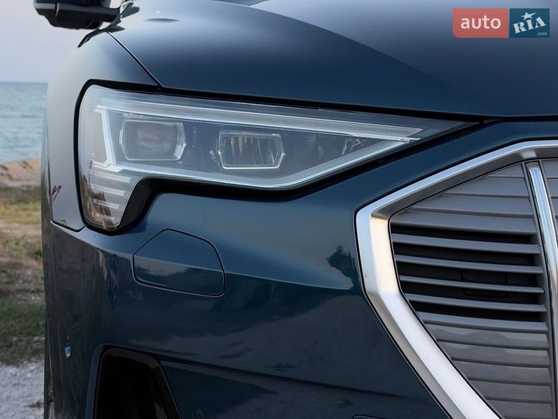 Позашляховик / Кросовер Audi e-tron 2018 в Одесі