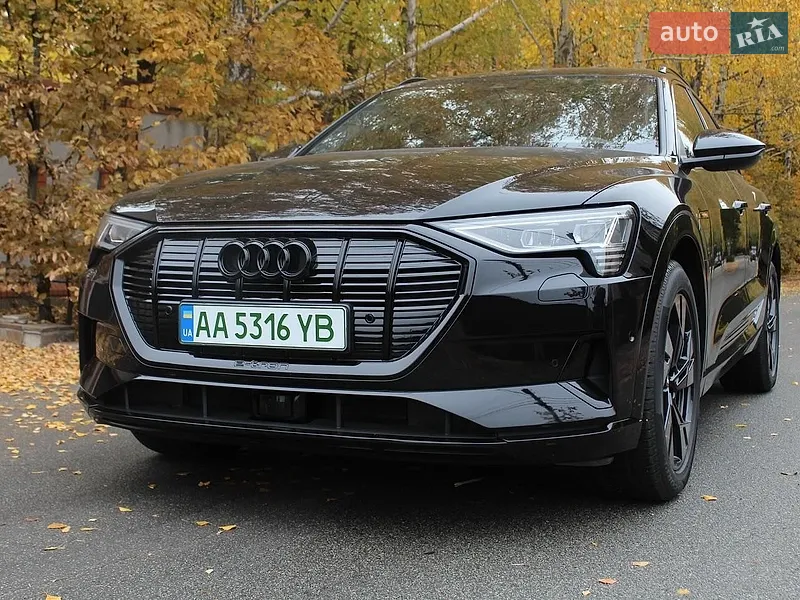 Audi e-tron 2019