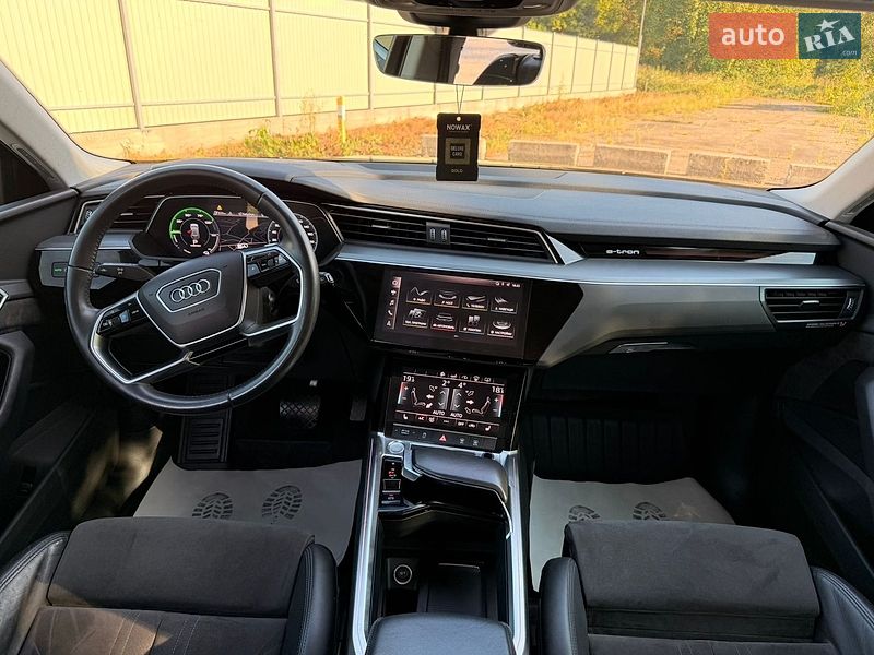Позашляховик / Кросовер Audi e-tron 2019 в Дрогобичі фото 20 Позашляховик / Кросовер Audi e-tron 2019 в Дрогобичі