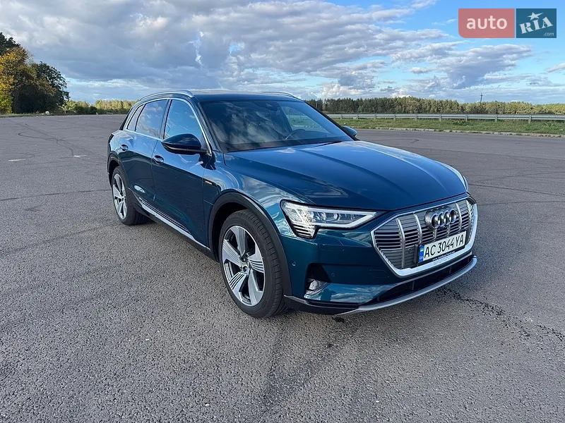 Audi e-tron