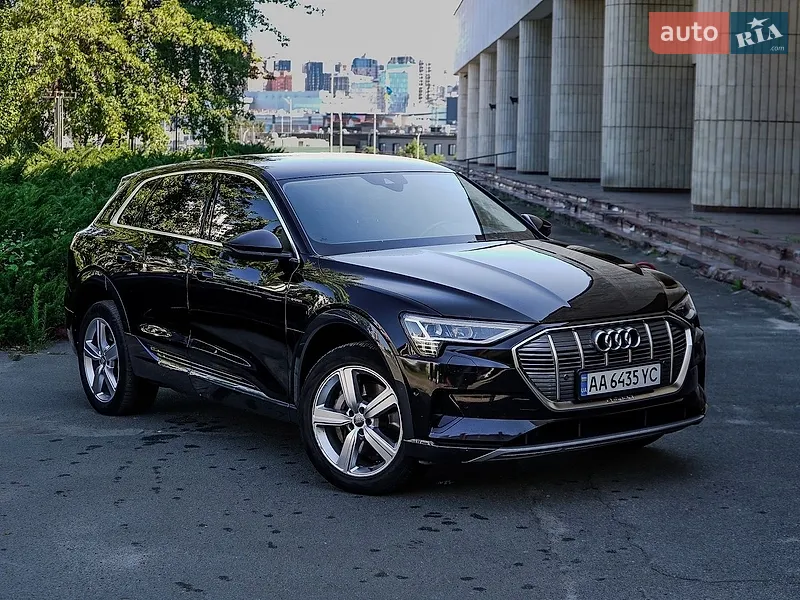Audi e-tron 2019