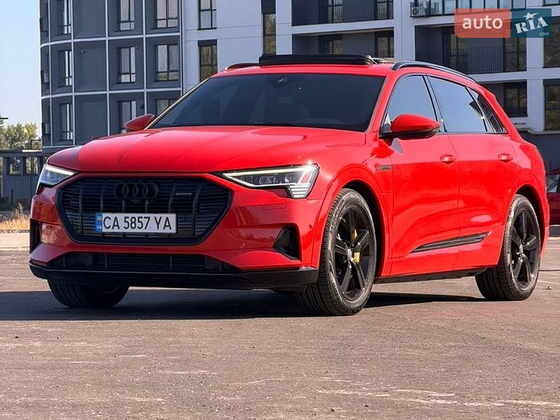 Внедорожник / Кроссовер Audi e-tron 2019 в Черкассах Внедорожник / Кроссовер Audi e-tron 2019 в Черкассах