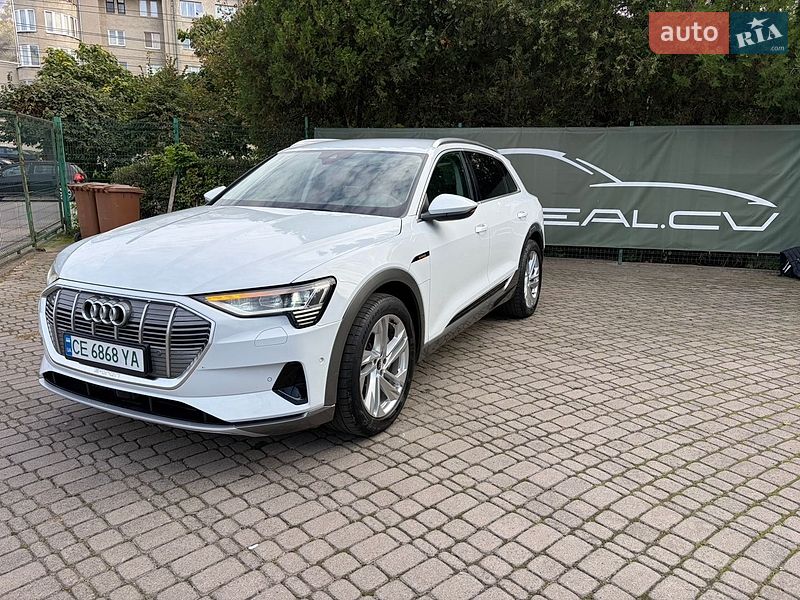 Позашляховик / Кросовер Audi e-tron 2019 в Чернівцях