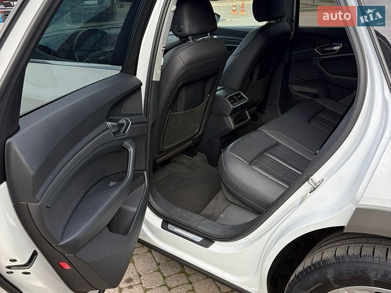 Позашляховик / Кросовер Audi e-tron 2019 в Чернівцях