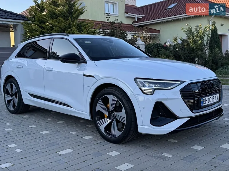 Audi e-tron