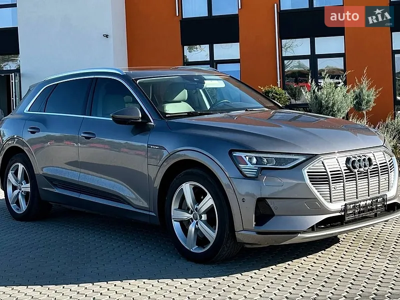 Audi e-tron