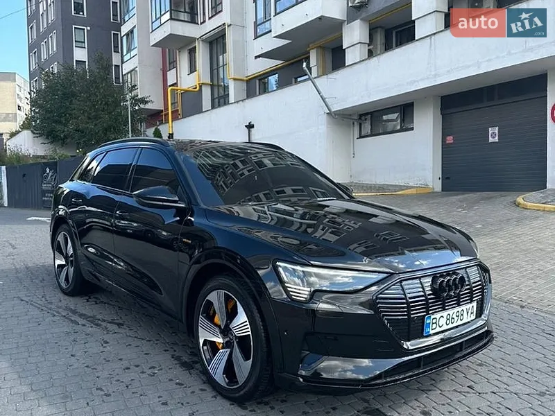 Audi e-tron 2021