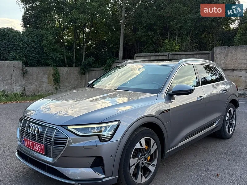 Audi e-tron