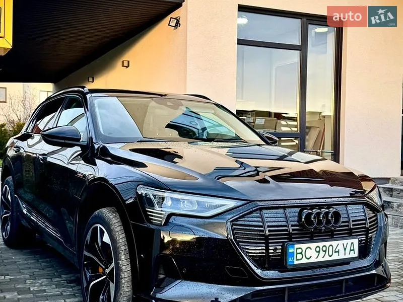 Audi e-tron