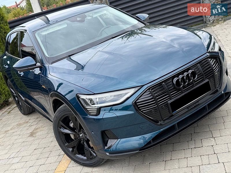 Audi e-tron 2019