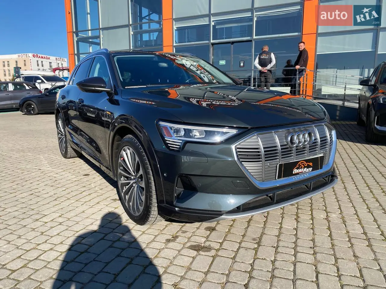 2019 Audi e-tron - фото 1