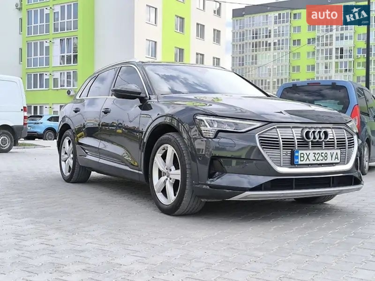 2019 Audi e-tron - фото 1