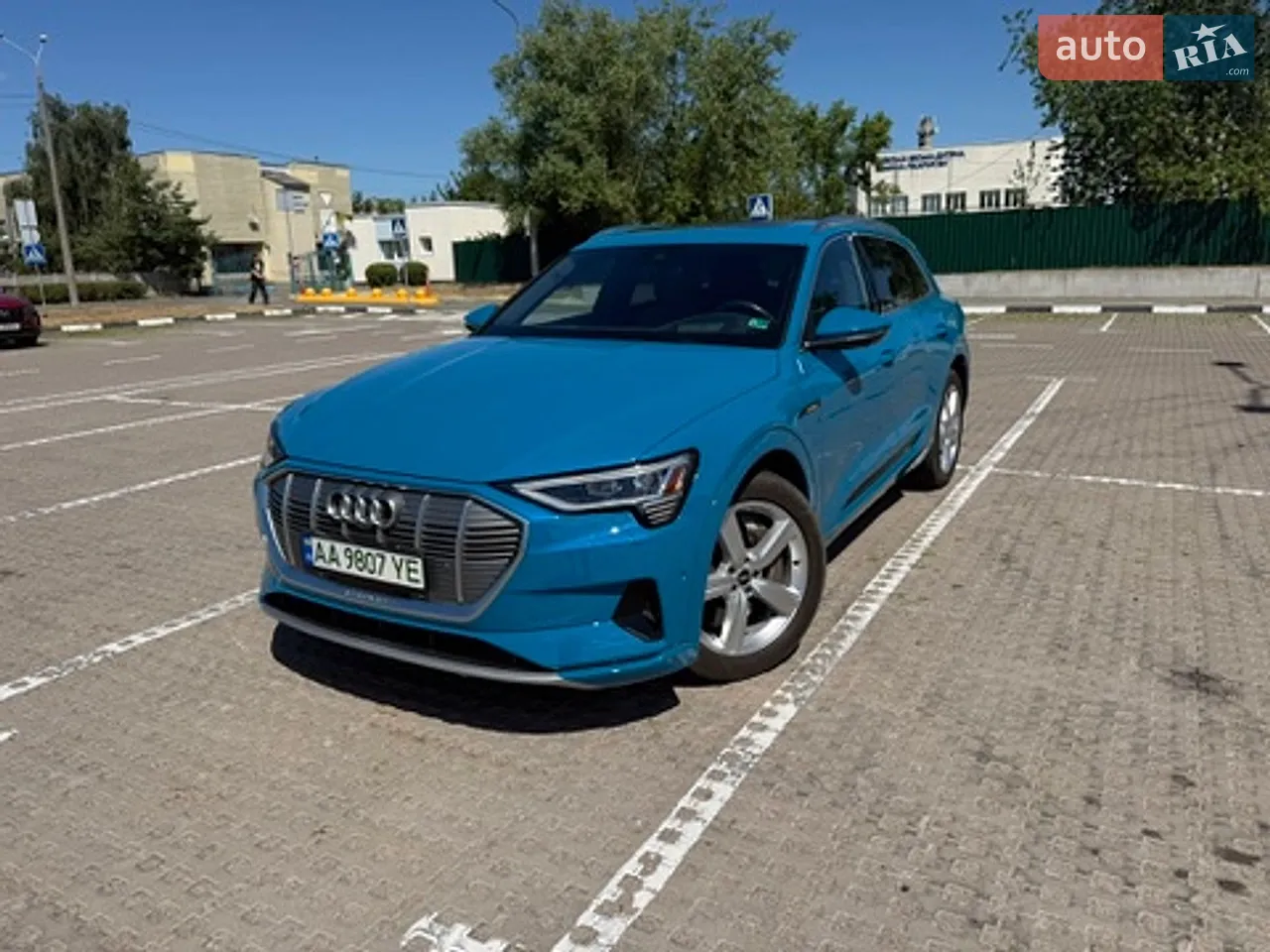 2019 Audi e-tron - фото 1