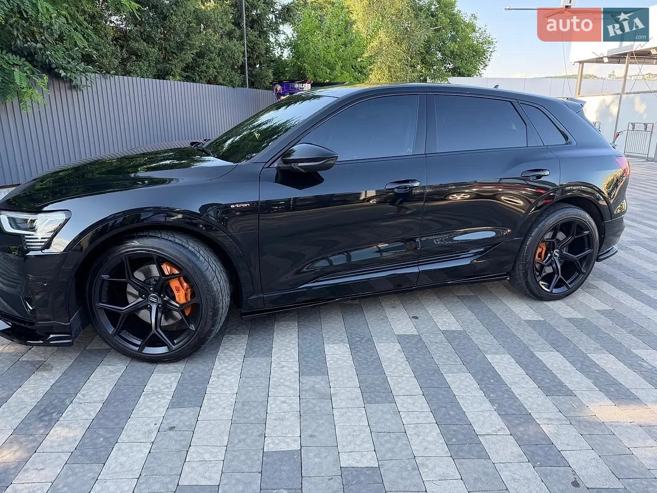 2022 Audi e-tron - фото 1