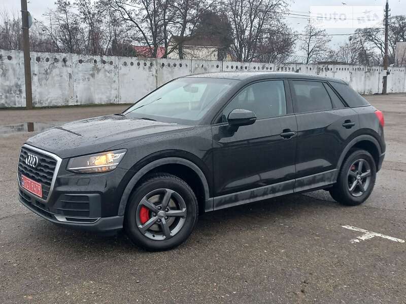 Внедорожник / Кроссовер Audi Q2