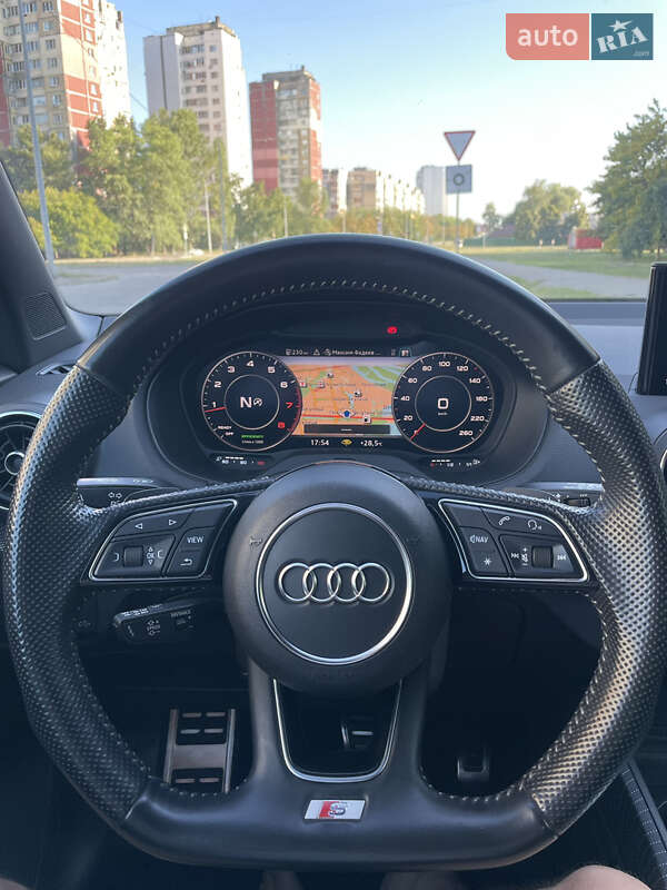 Позашляховик / Кросовер Audi Q2 2016 в Києві фото 25 Позашляховик / Кросовер Audi Q2 2016 в Києві