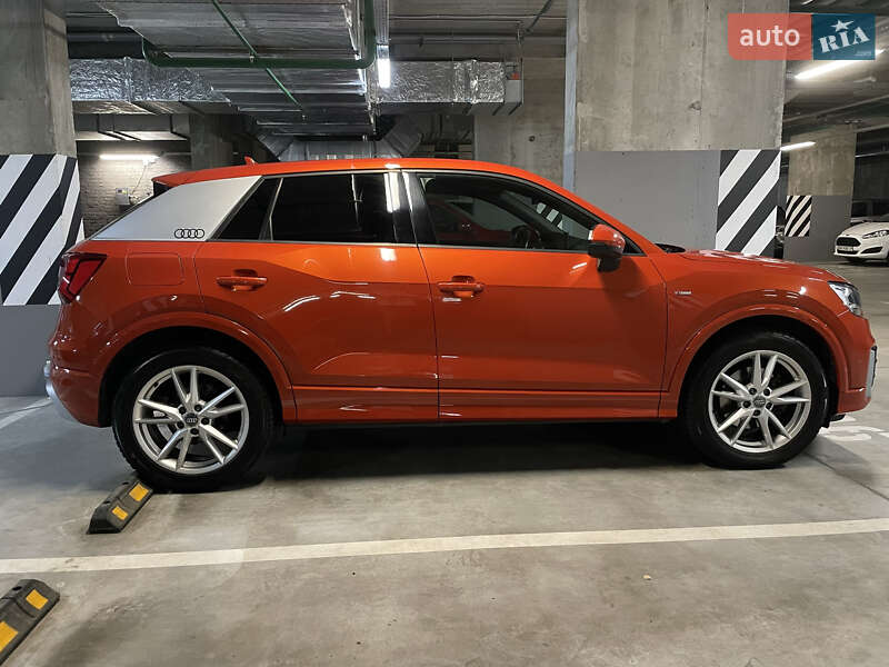 Позашляховик / Кросовер Audi Q2 2016 в Києві фото 4 Позашляховик / Кросовер Audi Q2 2016 в Києві