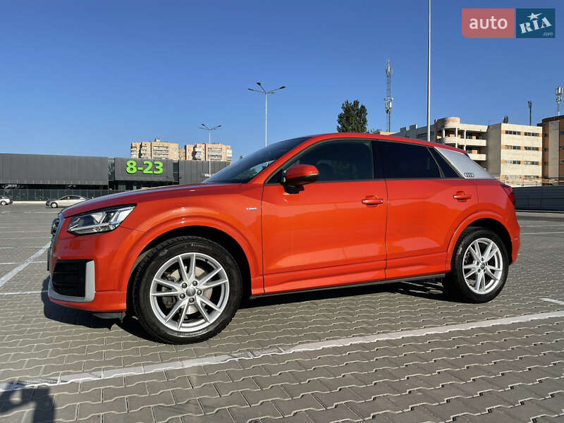 Позашляховик / Кросовер Audi Q2 2016 в Києві фото 8 Позашляховик / Кросовер Audi Q2 2016 в Києві