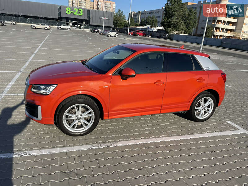 Позашляховик / Кросовер Audi Q2 2016 в Києві фото 9 Позашляховик / Кросовер Audi Q2 2016 в Києві